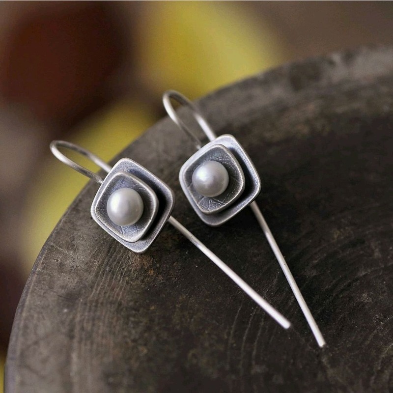 Vintage Fashion Exhibition - BKBK Vintage Oxidized Double Square White