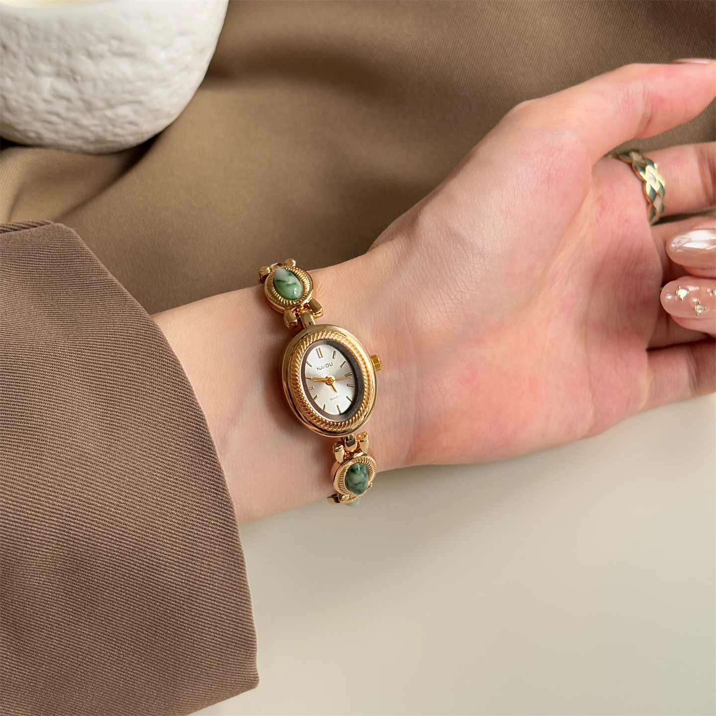 New Vintage Women's Watch with - огляд і ціна Vintage Fashion Watches