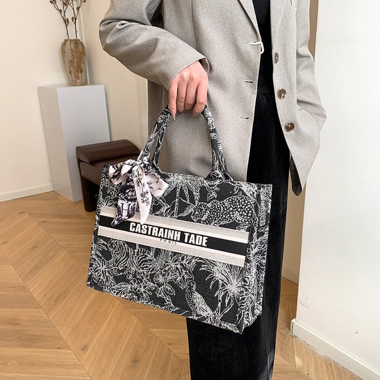 High-End Fashionable Vintage D - огляд і ціна Vintage Fashion Paris