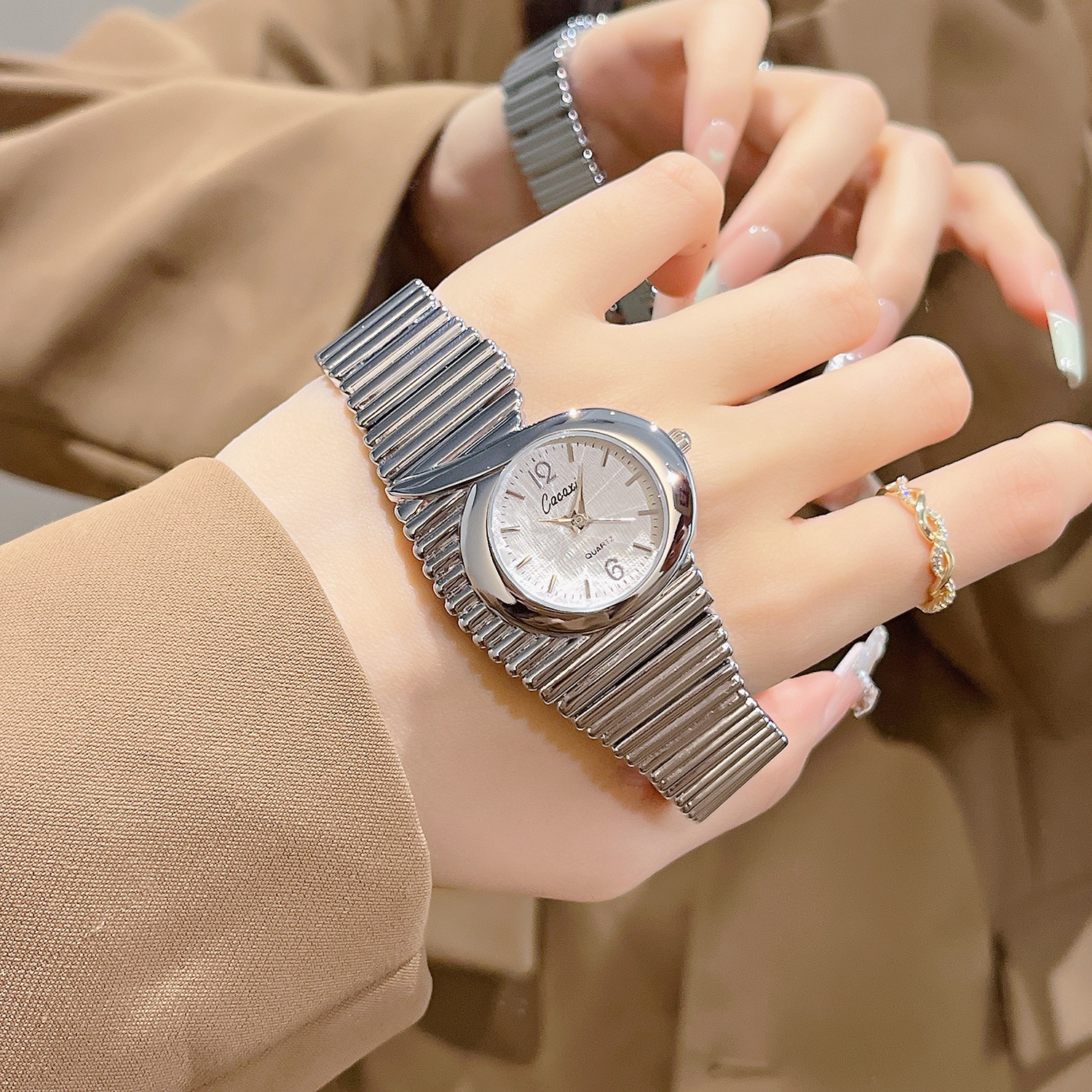 CQ527 Vintage Shaped Quartz Wa - огляд і ціна Vintage Fashion Watches