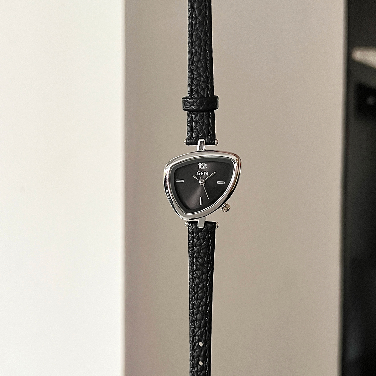 GEDI Vintage Watch Leather Lig - огляд і ціна Vintage Fashion Watches