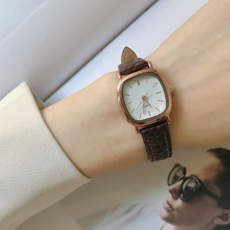 Retro Brown Women Watches Qual - огляд і ціна Vintage Fashion Watches